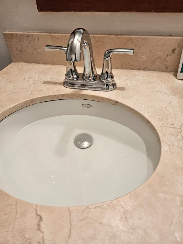 Modern sink installation